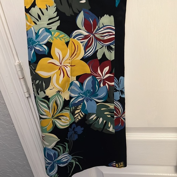 Alexis Kamilla Floral-Print Flare Pant - Picture 8 of 11